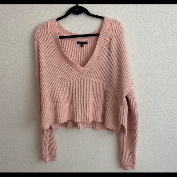 pink sweater - Picture 2 of 2